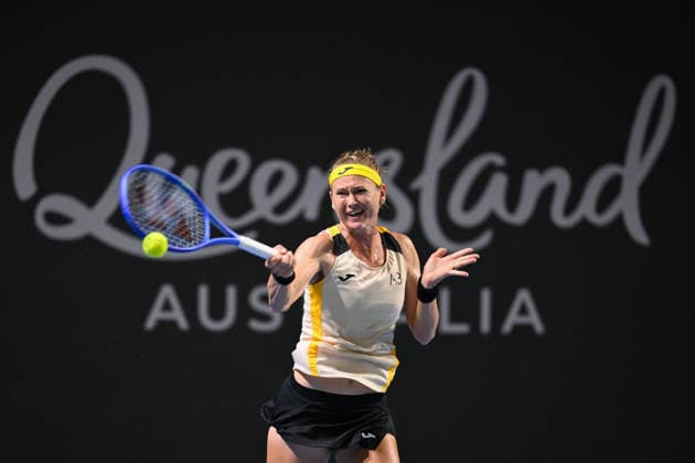 TENNIS BRISBANE INTERNATIONAL, Marie Bouzkova of Czechia in action against Paula Badosa of Spain during day three of the Brisbane International tennis tournament at Pat Rafter Arena in Brisbane, Tuesday, January 6, 2026. ( NO ARCHIVING, EDITORIAL USE ONLY BRISBANE QUEENSLAND AUSTRALIA  Copyright: xZAINxMOHAMMEDx 20260106118130676767