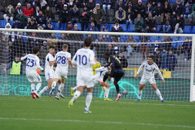 ....During the Serie A soccer match between Pisa and Como at the Cetilar Arena Romeo Anconetani Stadium in Pisa; Center West Italy; Tuesday January 06; 2026 ; Soccer  Copyright: xAlessandroxLaxRocca xLaPressex