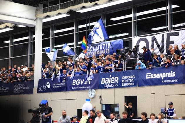 RECORD DATE NOT STATED Fan-Szene mit Fahnen und Kamerateam in der GBG Halle am Herzogenried Basketball Champions League: MLP Academics Heidelberg – ERA Basketball Nymburk Fan-Szene in der GBG Halle