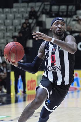 Besiktas GAIN v Ratiopharm Ulm - BKT EuroCup ISTANBUL, TURKIYE - JANUARY 06: Jonah Mathews (0) of Besiktas GAIN in action during the BKT EuroCup week 13 basketball match between Besiktas Gain and Ratiopharm Ulm at Besiktas Gain Sports Complex in Istanbul, Turkiye on January 06, 2026. Esra Bilgin Anadolu Istanbul Turkey. Editorial use only. Please get in touch for any other usage.  Copyright: x2026xAnadoluxEsraxBilginx
