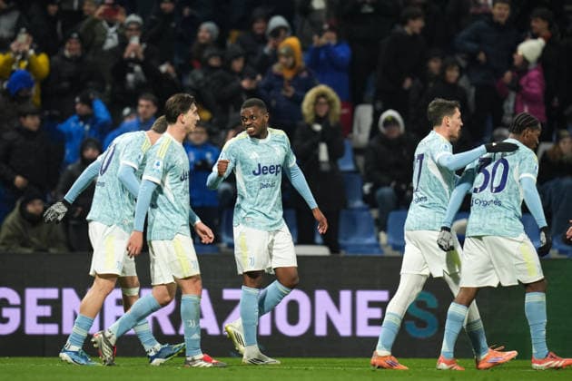 Juventus Pierre Kalulu and the players of Juventus celebrate after own goal of Sassuolo™s Tarik Muharemovic 0-1 during the Serie A soccer match between Sassuolo and Juventus at the Mapei Stadium CittÃ del Tricolore in Reggio Emilia, north Italy - Tuesday, January 6, 2026 - - Soccer -  Copyright: xMassimoxPaolone LaPressex