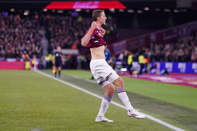 Premier League West Ham United v Nottingham Forest Tomas Soucek of West Ham United celebrates his goal during the Premier League match West Ham United vs Nottingham Forest at London Stadium, London, United Kingdom, 6th January 2026 (Photo by Harvey Murphy News Images) Copyright: xHarveyxMurphy NewsxImagesx