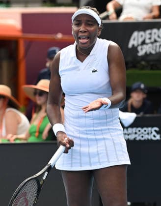 USA™s Venus Williams during her singles match at the 2026 ASB Classic Women™s Tennis Tournament at Manuka Doctor Arena, Auckland, New Zealand. Tuesday 6 January 2026. Photo: Andrew Cornaga z Auckland New Zealand Copyright: xAndrewxCornaga x