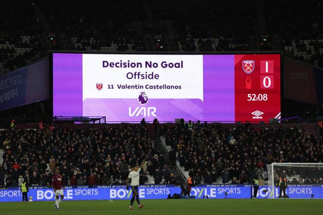 West Ham United v Nottingham Forest, Premier League A screen inside the stadium shows the VAR decision of offside no goal against West Ham United during the West Ham United v Nottingham Forest Premier League match at the London Stadium, London, England on 7 January 2026 Credit: Sally Rawlins Every Second Media Editorial use only. All images are copyright Every Second Media Limited. No images may be reproduced without prior permission. All rights reserved. Premier League and Football League images are subject to licensing agreements with Football DataCo Limited. see https: www.football-dataco.com Copyright: xIMAGO EveryxSecondxMediax ESM-1737-0038 SallyxRawlinsx xEveryxSecondxMediax