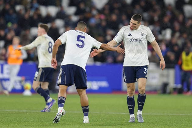 Murillo of Nottingham Forest and Nikola Milenkovic of Nottingham Forest celebrate after a goal scored by Nicolas Dominguez of Nottingham Forest during the Premier League match between West Ham and Nottingham Forest at London Stadium in London, England (Photo by Alexander Canillas Sports Press Photo) Copyright: xAlexanderxCanillas SPPx Sportspressphoto_SPR79212
