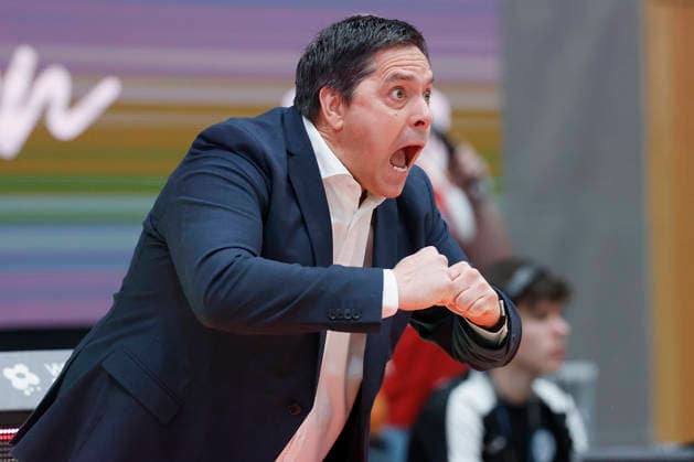 f.l.t.r.: Head-Coach Sasa Filipovski (Fitness First Wuerzburg Baskets), 06.01.2026, Basketball Champions League, Fitness First Wuerzburg Baskets vs. Patrioti Levice, GER, Wuerzburg, Tectake Arena. Copyright: HMBxMedia xHeikoxBecker