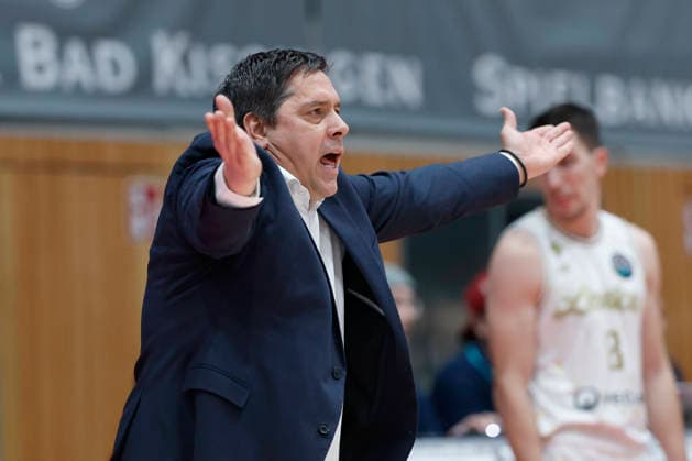 f.l.t.r.: Head-Coach Sasa Filipovski (Fitness First Wuerzburg Baskets), 06.01.2026, Basketball Champions League, Fitness First Wuerzburg Baskets vs. Patrioti Levice, GER, Wuerzburg, Tectake Arena. Copyright: HMBxMedia xHeikoxBecker