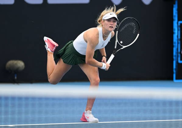 TENNIS BRISBANE INTERNATIONAL, Emerson Jones of Australia in action against Liudmila Samsonova of Russia during day four of the Brisbane International tennis tournament at Pat Rafter Arena in Brisbane, Wednesday, January 7, 2026. ( NO ARCHIVING, EDITORIAL USE ONLY BRISBANE QUEENSLAND AUSTRALIA  Copyright: xDARRENxENGLANDx 20260107184243990225