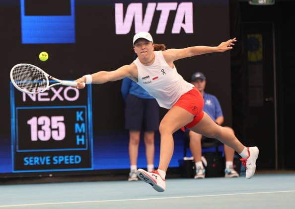 TENIS UNITED CUP SYDNEY 2026 07012026 N Z IGA SWIATEK W TRAKCIE MECZU Z SUZAN LAMENS PODCZAS RYWALIZACJI W GRUPIE F W TURNIEJU UNITED CUP W SYDNEY MARCIN CHOLEWINSKI NEWSPIX.PL TENIS UNITED CUP SYDNEY 2026 07012026 IGA SWIATEK DURING THE MATCH AGAINST SUZAN LAMENS IN COMPETITION GROUP F IN THE UNITED CUP IN SYDNEY NEWSPIX.PL --- newspix.pl POLAND OUT! 