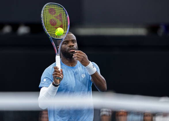 January 7, 2026, Brisbane, Qld, Australia: FRANCES TIAFOE of the United States sends the ball to the other side of the court after the end of a game during his MenÃ¢â‚¬â ¢s Singles round of 16 match against DANIIL MEDVEDEV of Russia at the Brisbane International. Brisbane Australia - ZUMAt173 20260107_zsp_t173_045 Copyright: xStephanexThomasx