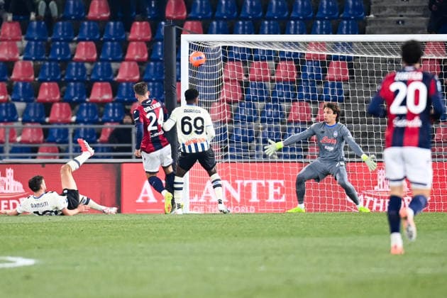 CALCIO - Serie A - Bologna FC vs Atalanta BC Thijs Dallinga (Bologna Fc) shooting on goal good chance during Bologna FC vs Atalanta BC, Italian soccer Serie A match in Bologna, Italy, January 07 2026 Bologna Italy  Copyright: xIPAxSport ABACAx