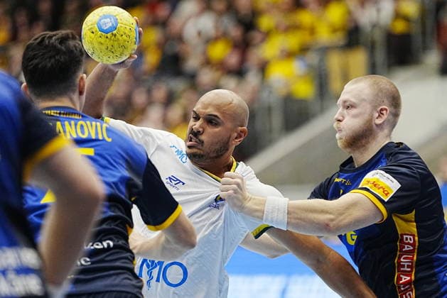 GÖTEBORG, SVERIGE 20260107 Brasiliens Tarcisio Freitas (mitten) under onsdagens landskamp i handboll mellan Sverige och Brasilien i Partille arena. GÖTEBORG SVERIGE x9200x Copyright: xBjörnxLarssonxRosvall TTx HANDBOLL SVERIGE-BRASILIEN