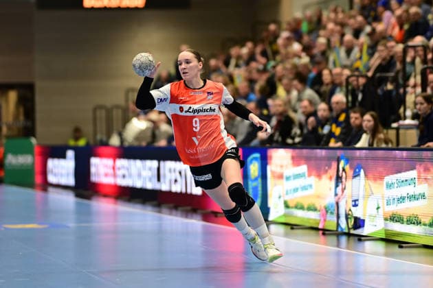 Handball I Frauen I Saison 2025-2026 I 1. HBF I 12. Spieltag I Buxtehuder SV - HSG Blomberg-Lippe I 07.01.2026 Nieke Kühne (9, HSG Blomberg-Lippe) Buxtehude Halle Nord Niedersachsen Deutschland Copyright: xLobeca FelixxSchlikisx