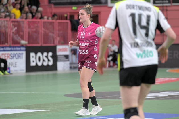 Nele Franz (TusSies Metzingen, 10) TusSies Metzingen vs. BVB Borussia Dortmund Handball, Handball, Alsco HBF, 12.Ligaspieltag, Saison 2025 2026, 07.01.2026 TusSies Metzingen vs. BVB Borussia Dortmund Handball, Handball, Alsco HBF, 12.Ligaspieltag, Saison 2025 2026, 07.01.2026 Tuebingen Copyright: xEibner-Pressefoto TobiasxBaurx EP_TBR