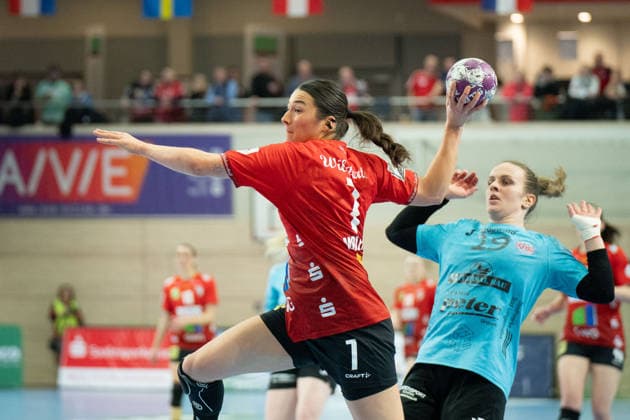 Engelina Alida Corona Molenaar (Halle, 7), Johanna Reichert (THC, 29), SV Union Halle-Neustadt vs. Thüringer HC, Handball, 1. Bundesliga Frauen, Saison 2025 26, 12. Spieltag, 07.01.2026 Halle SWH Arena Sachsen-Anhalt Deutschland