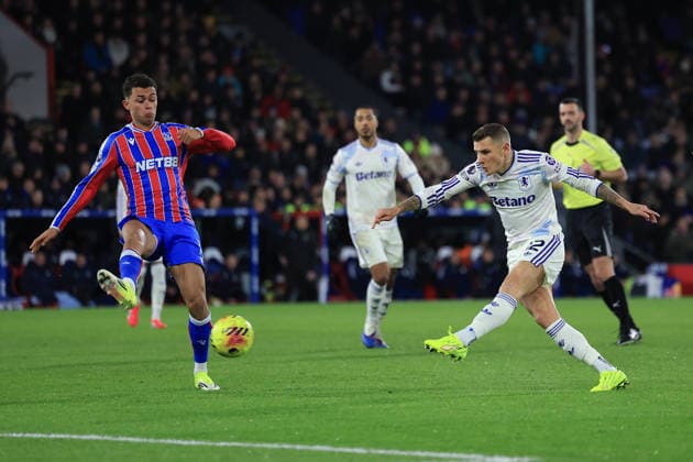 Crystal Palace v Aston Villa, Premier League Aston Villa defender Lucas Digne (12) with a shot at goal during the Premier League match between Crystal Palace and Aston Villa at Selhurst Park, London, UK on 7 January 2026. London Selhurst Park Greater London UK Editorial use only DataCo restrictions apply See www.football-dataco.com , Copyright: xSimonxRoex PSI-23539-0014