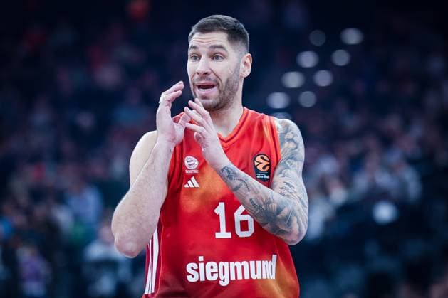 Stefan Jovic 16 (FC Bayern Muenchen Basketball) gestikuliert, FC Bayern Muenchen Basketball vs. Kosner Baskonia Vitoria-Gasteiz, Basketball, Maenner, Turkish Airlines EuroLeague, Regulaere Saison, Saison 2025 2026, 07.01.2026 Muenchen Bayern Deutschland