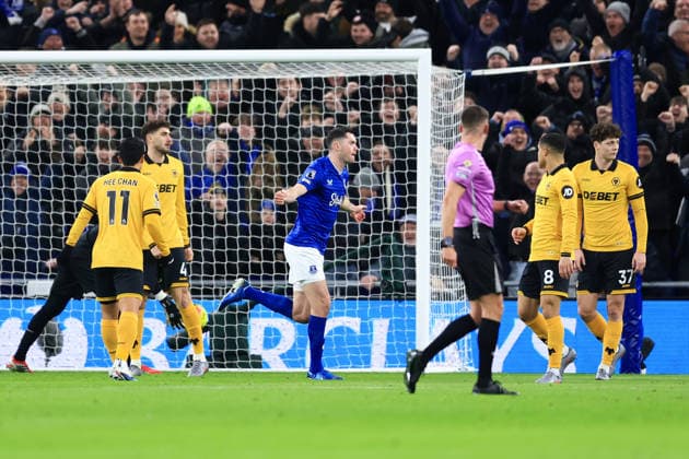 Liverpool, England, 7th January 2026. Michael Keane of Everton celebrates scoring his team™s first goal during the Everton vs Wolverhampton Wanderers Premier League match at Hill Dickinson Stadium, Liverpool. Picture credit should read: Jessica Hornby Sportimage EDITORIAL USE ONLY. No use with unauthorised audio, video, data, fixture lists, club league logos or live services. Online in-match use limited to 120 images, no video emulation. No use in betting, games or single club league player publications. SPI_019_JH_EVERTON_WOLVES SPI-4436-0019
