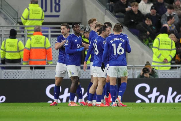 Everton v Wolverhampton Wanderers, Premier League Michael Keane of Everton celebrates scoring their first goal with team mates during the Premier League match between Everton and Wolverhampton Wanderers at Hill Dickinson Stadium, Liverpool, UK on 7 January 2026. Liverpool Hill Dickinson Stadium Merseyside UK Editorial use only DataCo restrictions apply See www.football-dataco.com , Copyright: xAlunxRobertsx PSI-23540-0020