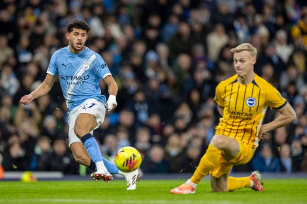 7th January 2026; Etihad Stadium, Manchester, Lancashire, England; Premier League Football, Manchester City versus Brighton and Hove Albion; Matheus Nunes of Manchester City crosses the ball  TimxWilliams Content restricted for UK based newspaper