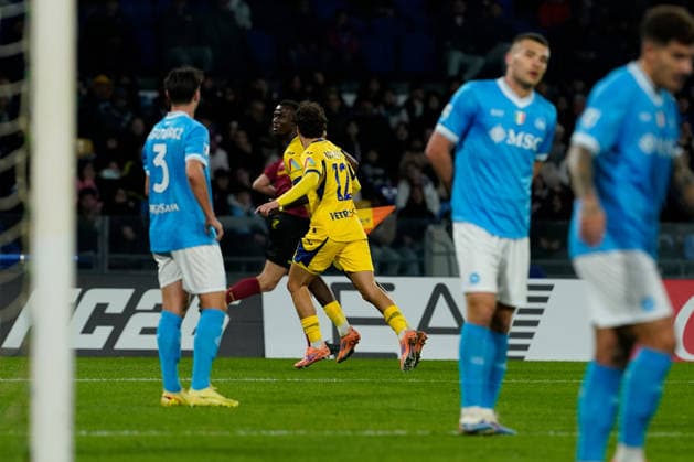 SSC Napoli v Hellas Verona FC - Serie A Players Hellas Verona FC celebrates after scoring during the Serie A match between SSC Napoli and Hellas Verona FC at Stadio Diego Armando Maradona Naples Italy on 7 January 2026. Naples Naples Italy  Copyright: xFrancoxRomanox originalFilename:romano-sscnapol260107_npofU.jpg