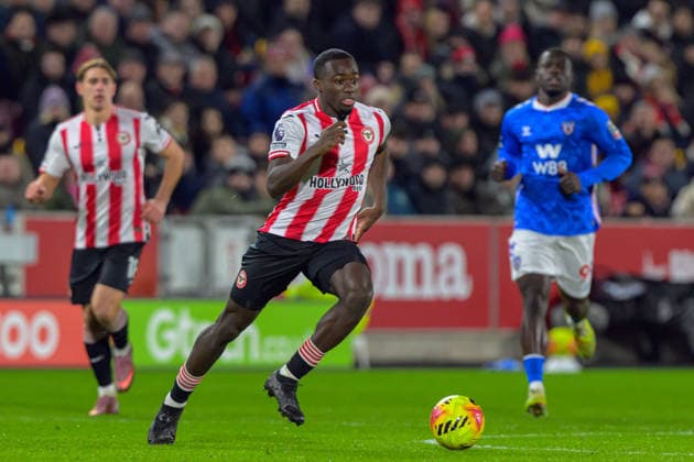 Michael Kayode (33 Brentford) during the Premier League game between Brentford vs Sunderland at Gtech Community Stadium in London , England . (Photo by Keeran Marquis Sports Press Photo SPP) Copyright: xKeeranxMarquis SPPx Sportspressphoto_SPR79375