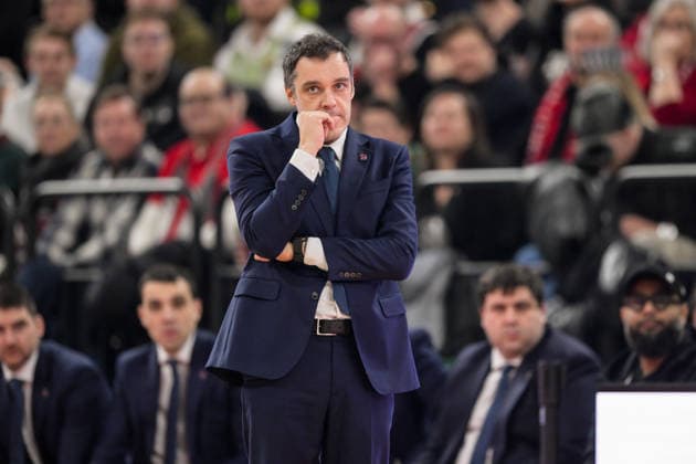 Basketball, Euroleague, 20260107, FC Bayern München - Kosner Baskonia Vitoria-Gasteiz. Im Bild Head Coach von Vitoria-Gasteiz Paolo GALBIATI nervös. München SAP Garden Bayern Deutschland Copyright: Passion2Press.dex xMarkusxFischex