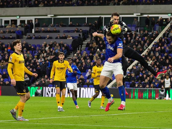 7th January 2026; Hill Dickinson Stadium, Liverpool, England; Premier League Football, Everton versus Wolverhampton Wanderers; Goalkeeper Jose Sa of Wolverhampton Wanderers beats James Tarkowski of Everton FC to the high ball  RogerxEvans Content restricted for UK based newspaper