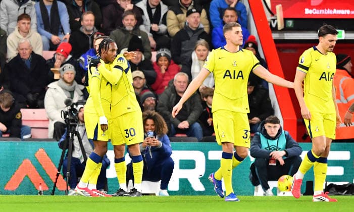 AFC Bournemouth v Tottenham Hotspur, Premier League, Football, Vitality Stadium, Bournemouth, Dorset, UK - 07 Jan 2026 Mathys Tel of Tottenham Hotspur celebrates scoring his teams first goal making the score 0-1. Bournemouth Vitality Stadium Dorset GBR, UK NEWSPAPERS OUT Copyright: xMarkxEnfieldx