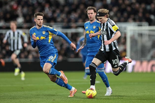 Premier League Newcastle United v Leeds United Anthony Gordon of Newcastle Untied breaks with the ball during the Premier League match Newcastle United vs Leeds United at St. James s Park, Newcastle, United Kingdom, 7th January 2026 (Photo by Mark Cosgrove News Images) Newcastle St. James s Park Tyne and Wear United Kingdom Copyright: xMarkxCosgrove NewsxImagesx