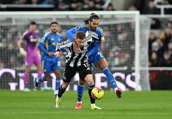 Harvey Barnes of Newcastle United and Dominic Calvert-Lewin of Leeds United Newcastle United v Leeds United, Premier League, Football, St James Park, Newcastle, UK - 07 Jan 2026Newcastle St James Park United Kingdom EDITORIAL USE ONLY No use with unauthorised audio, video, data, fixture lists, club league logos or live services. Online in-match use limited to 120 images, no video emulation. No use in betting, games or single club league player publications. Copyright: xAnnaxGowthorpe Shutterstockx 16232937y