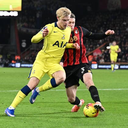 Bournemouth v Tottenham Hotspur Premier League Lucas Bergvall of Tottenham Hotspur is tackled by Adrien Truffert of Bournemouth during the Premier League match at the Vitality Stadium, Bournemouth 07 01 2026 UK Newspapers OUT Copyright: xJeremyxLandeyx FIL-22755-0043