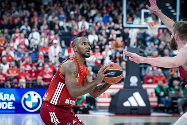 Isiaha Mike 22 (FC Bayern Muenchen Basketball) in Aktion, FC Bayern Muenchen Basketball vs. Kosner Baskonia Vitoria-Gasteiz, Basketball, Maenner, Turkish Airlines EuroLeague, Regulaere Saison, Saison 2025 2026, 07.01.2026 Muenchen Bayern Deutschland