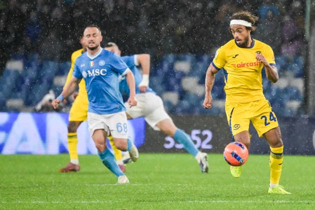 2026-01-07 SSC Napoli v Hellas Verona - Italian Serie A Enilive NAPLES, ITALY - JANUARY 7: Antoine Bernede of Hellas Verona during the Italian Serie A Enilive match between SSC Napoli and Hellas Verona at Stadio Diego Armando Maradona on January 7, 2026 in Naples, Italy. Naples Stadio Diego Armando Maradona Italy Content not available for redistribution in The Netherlands directly or indirectly through any third parties. Copyright: xCiroxSantangelox