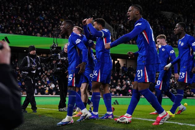 Premier League Fulham v Chelsea Chelsea players celebrate equaliser during the Premier League match Fulham vs Chelsea at Craven Cottage, London, United Kingdom, 7th January 2026 (Photo by Harvey Murphy News Images) Copyright: xHarveyxMurphy NewsxImagesx