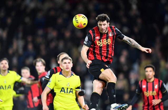 AFC Bournemouth v Tottenham Hotspur, Premier League, Football, Vitality Stadium, Bournemouth, Dorset, UK - 07 Jan 2026 Marcos Senesi of AFC Bournemouth heads the ball away. Bournemouth Vitality Stadium Dorset GBR, UK NEWSPAPERS OUT Copyright: xMarkxEnfieldx