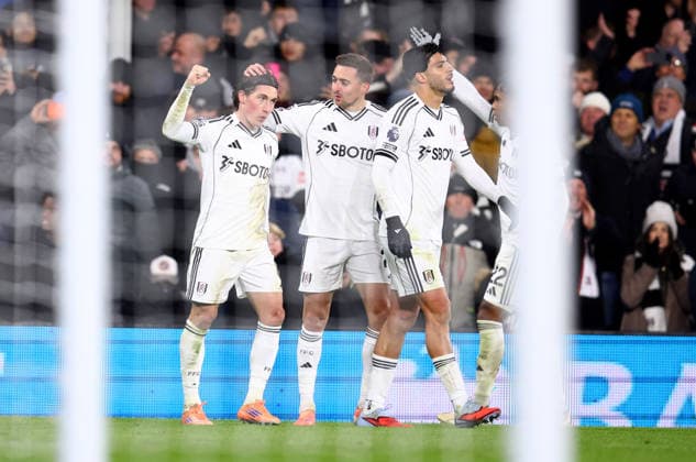 London, England, 7th January 2026. Harry Wilson of Fulham celebrates after scoring to make it 2-1 during the Fulham vs Chelsea Premier League match at Craven Cottage, London. Picture credit should read: Paul Terry Sportimage EDITORIAL USE ONLY. No use with unauthorised audio, video, data, fixture lists, club league logos or live services. Online in-match use limited to 120 images, no video emulation. No use in betting, games or single club league player publications. SPI_055_PT_Fulham_Chelsea SPI-4434-0055