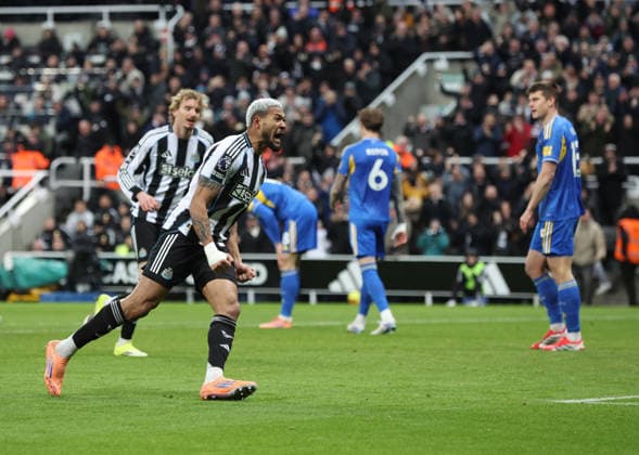 Newcastle Upon Tyne, England, 7th January 2026. Joelinton of Newcastle United reacts after scoring his teams second goal during the Newcastle United vs Leeds United Premier League match at St. James Park, Newcastle Upon Tyne. Picture credit should read: Nigel Roddis Sportimage EDITORIAL USE ONLY. No use with unauthorised audio, video, data, fixture lists, club league logos or live services. Online in-match use limited to 120 images, no video emulation. No use in betting, games or single club league player publications. SPI_034_NR_NEWC_LEED SPI-4438-0036