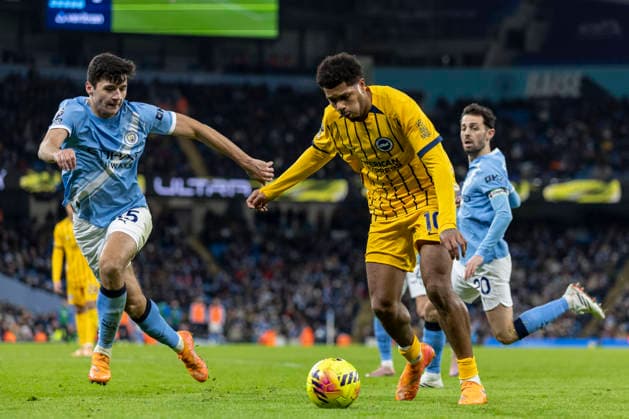 7th January 2026; Etihad Stadium, Manchester, Lancashire, England; Premier League Football, Manchester City versus Brighton and Hove Albion; Georginio Rutter of Brighton under pressure from Abdukodir Khusanov of Manchester City  TimxWilliams