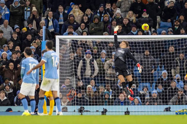 7th January 2026; Etihad Stadium, Manchester, Lancashire, England; Premier League Football, Manchester City versus Brighton and Hove Albion; Goalkeeper Bart Verbruggen of Brighton as the ball goes over the net  TimxWilliams