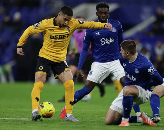 7th January 2026; Hill Dickinson Stadium, Liverpool, England; Premier League Football, Everton versus Wolverhampton Wanderers; Joao Gomes of Wolverhampton Wanderers shoots  RogerxEvans