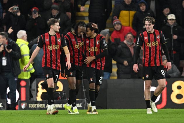 Bournemouth v Tottenham Hotspur, Premier League Goal 3-2 - Antoine Semenyo (24) of AFC Bournemouth celebrates scoring the winning goal during the Premier League match between Bournemouth and Tottenham Hotspur at the Vitality Stadium, Bournemouth, UK on 7 January 2026. Bournemouth Vitality Stadium Dorset UK Editorial use only DataCo restrictions apply See www.football-dataco.com , Copyright: xGrahamxHuntx PSI-23541-0331