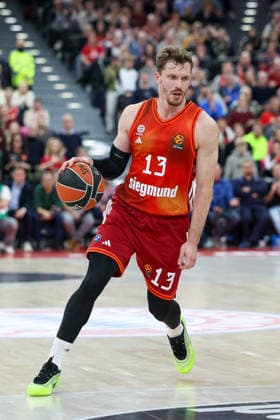 Andreas Obst (FC Bayern Basketball, 13) mit Ball, GER, FC Bayern Basketball vs. Kosner Baskonia Vitoria-Gasteiz, Basketball, Euroleague, 20. Spieltag, Saison 2025 2026, 07.01.2026, GER, FC Bayern Basketball vs. Kosner Baskonia Vitoria-Gasteiz, Basketball, Euroleague, 20. Spieltag, Saison 2025 2026, 07.01.2026 Muenchen Copyright: xEibner-Pressefoto JennixMaulx EP_JML