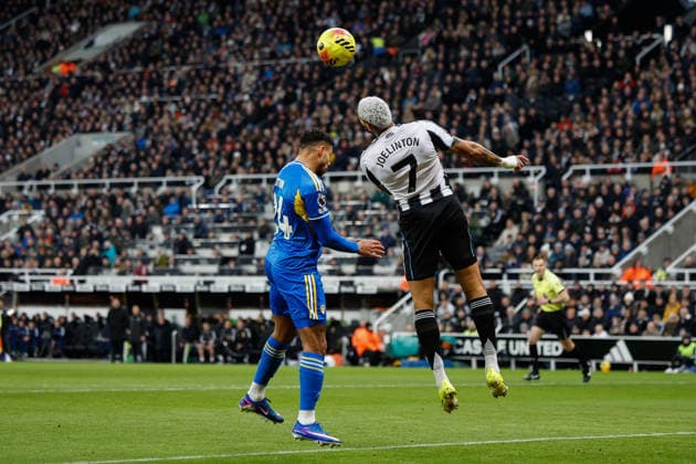 Newcastle United v Leeds United, Premier League Joelinton of Newcastle United and James Justin of Leeds United challenge for a header during the Premier League match between Newcastle United and Leeds United at St. James s Park, Newcastle, UK on 7 January 2026. Newcastle St. James s Park Tyne and Wear UK Editorial use only DataCo restrictions apply See www.football-dataco.com , Copyright: xCraigxCowanx PSI-23535-0139