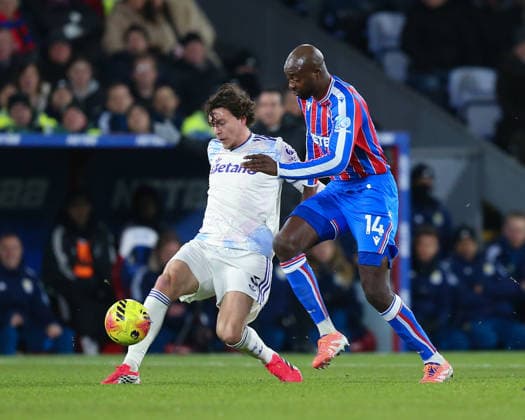 London, England, January 07 2026: Victor Lindelof (3 Aston Villa) pressured by Jean-Philippe Mateta (14 Crystal Palace) during the Premier League game between Crystal Palace and Aston Villa at Selhurst Park in London, England. (Photo by Jay Patel Sports Press Photo SPP) Copyright: xJayxPatel SportsxPressxPhoto SPPx Sportspressphoto_SPR79584