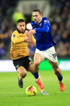 Liverpool, England, 7th January 2026. Jack Grealish of Everton is challenged by Joao Gomes of Wolverhampton Wanderers during the Everton vs Wolverhampton Wanderers Premier League match at Hill Dickinson Stadium, Liverpool. Picture credit should read: Jessica Hornby Sportimage EDITORIAL USE ONLY. No use with unauthorised audio, video, data, fixture lists, club league logos or live services. Online in-match use limited to 120 images, no video emulation. No use in betting, games or single club league player publications. SPI_112_JH_EVERTON_WOLVES SPI-4436-0109