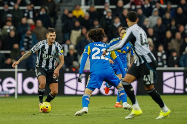 Newcastle United v Leeds United, Premier League Bruno Guimaraes of Newcastle United runs at Ao Tanaka of Leeds United during the Premier League match between Newcastle United and Leeds United at St. James s Park, Newcastle, UK on 7 January 2026. Newcastle St. James s Park Tyne and Wear UK Editorial use only DataCo restrictions apply See www.football-dataco.com , Copyright: xCraigxCowanx PSI-23535-0171