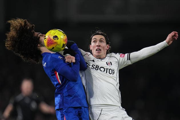 Premier League Fulham v Chelsea Marc Cucurella of Chelsea fouls Harry Wilson of Fulham leading to red card during the Premier League match Fulham vs Chelsea at Craven Cottage, London, United Kingdom, 7th January 2026 (Photo by Harvey Murphy News Images) Copyright: xHarveyxMurphy NewsxImagesx