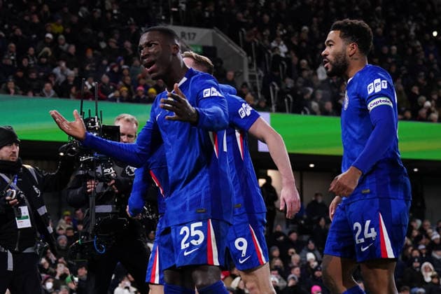 Premier League Fulham v Chelsea Chelsea players after equaliser during the Premier League match Fulham vs Chelsea at Craven Cottage, London, United Kingdom, 7th January 2026 (Photo by Harvey Murphy News Images) Copyright: xHarveyxMurphy NewsxImagesx