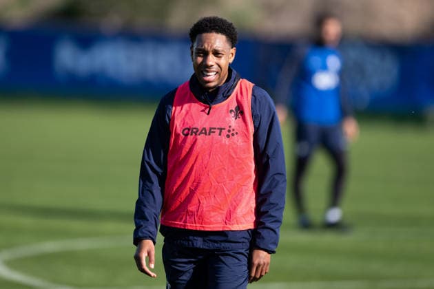 Jean‘Paul Boetius (SV Darmstadt 1898, 10) lachend beim Training, ESP, SV Darmstadt 98, Fussball, 2. Bundesliga, Trainingslager in El Saler, 5. Tag, 08.01.2026. ESP, SV Darmstadt 98, Fussball, 2. Bundesliga, Trainingslager in El Saler, 5. Tag El Saler